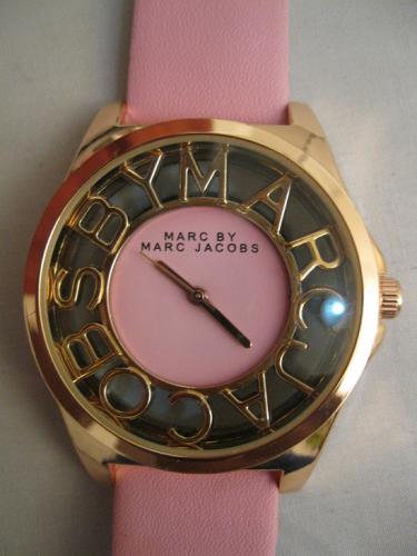  Reloj para Dama marca BYMARC JACOBS brazale - Imagen 3