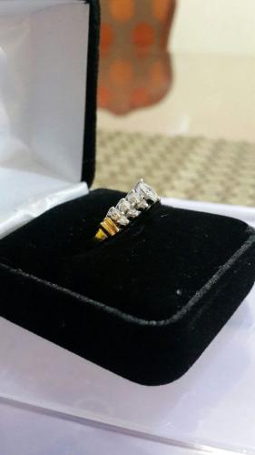 Vendo hermoso anillo de compromiso de oro 14k - Imagen 2