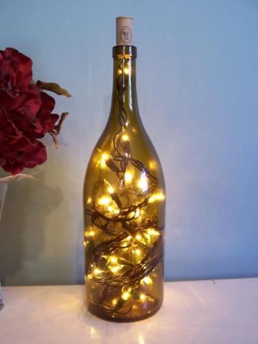 Botellas decorativas con luces Dele a su hog - Imagen 1