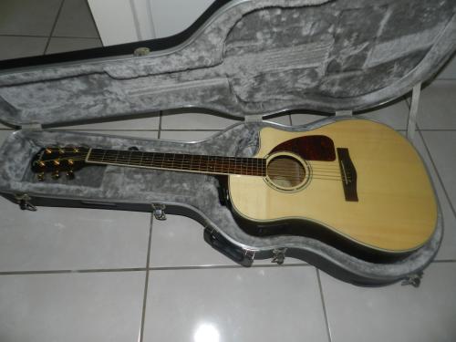 Guitarra Fender electroacustica DG 200 SCE co - Imagen 1