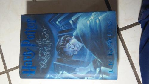 Vendo 5to libro de Harry Potter (la orden del - Imagen 3