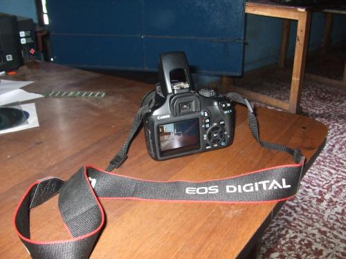 Vendo Camara profesional Canon Rebel T3 Fue u - Imagen 3