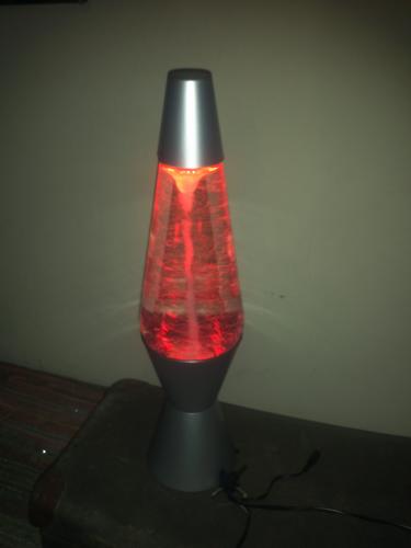 Vendo bonita lampara de lava (Grande) tiene c - Imagen 1