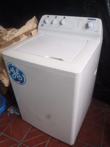 vendo linda lavadora general electric super c - Imagen 1