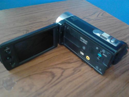 Vendo cmara de vídeo Sony HANDYCAM HD DCR - Imagen 2