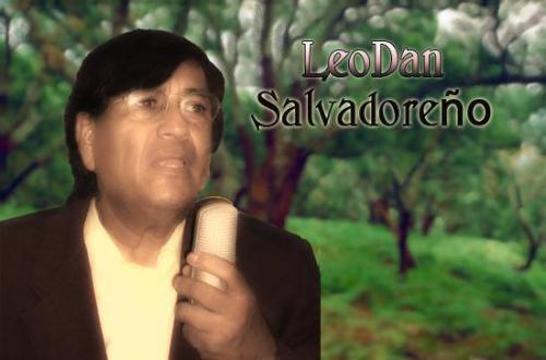 Leo Dan Salvadoreño cantando canciones de Le - Imagen 1