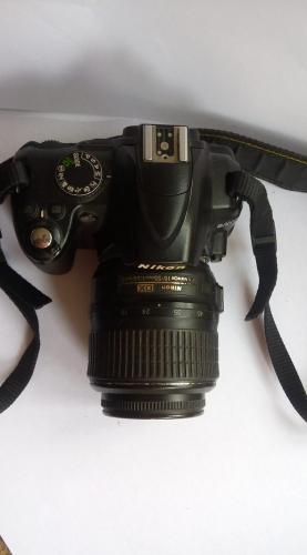 Vendo Nikon D3000 en excelentes condiciones a - Imagen 3