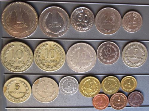 En 500 fijos vendo lote de monedas de El Sa - Imagen 2