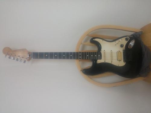 Vendo Fender Stratocaster Mim 1996 edición e - Imagen 1