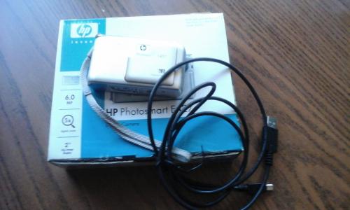 Camara HP de 6 megapixeles entrego cable usb - Imagen 1