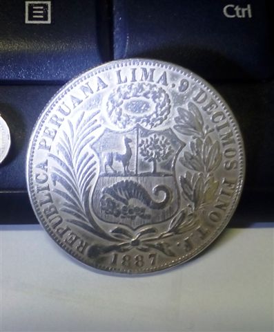 un Sol de plata de 1887 moneda altamente col - Imagen 2