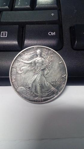 Moneda de dolar una Onza de plata pura en bu - Imagen 1