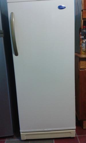 Vendo refrigeradora Cetron: color beige una  - Imagen 1
