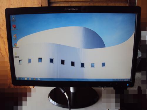 monitor lcd marca Lenovo pantalla alargada de - Imagen 1