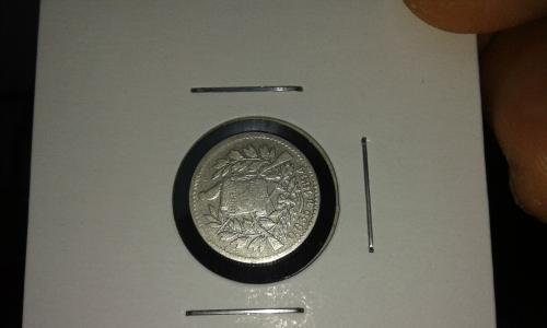 Vendo moneda medio real Guatemala de plata 18 - Imagen 2