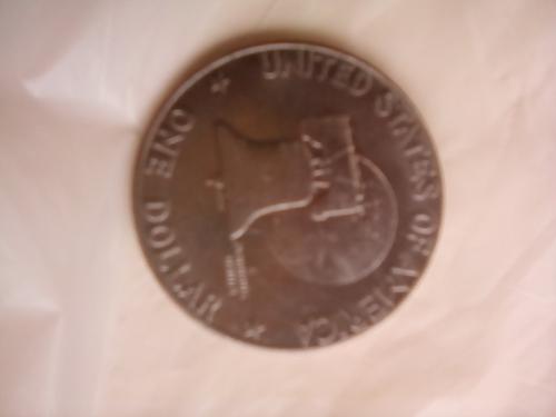 Vendo moneda de un dólar 17761976 cel: 7977 - Imagen 1