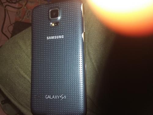 Vendo Samsung S5 G900A es  traido de USA libe - Imagen 2