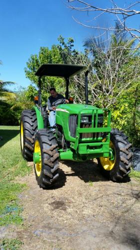 Vendo tractor john dere 5325 como nuevo lo ve - Imagen 1