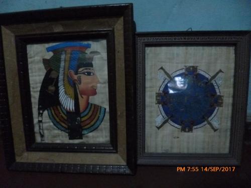 vendo cuadros  de  egipto papiros a 10 dolare - Imagen 1