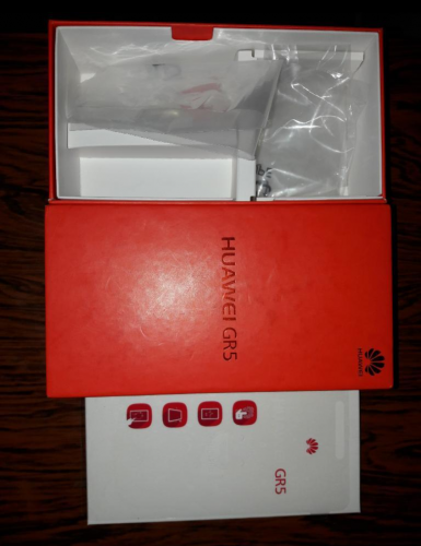 Vendo caja ORIGINAL de Huawei GR5 con sus man - Imagen 1