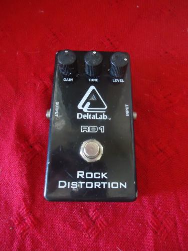 Vendo pedal de guitarra Rock distortion marca - Imagen 1