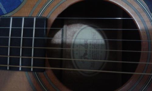 Guitarra electroacstica FENDER ca 100 cuer - Imagen 3