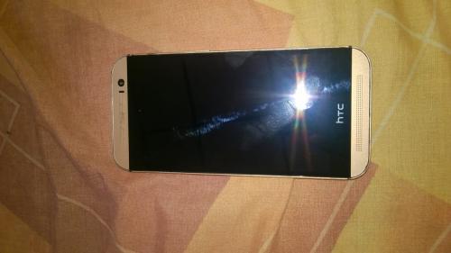 vendo HTC M8 pantalla mala lo vendo para rep - Imagen 1