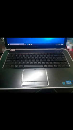 Laptop dell i5 modelo 5520 von detalle q no c - Imagen 2