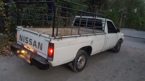 Vendo pickup nissan td27 1997 diesel cana lar - Imagen 1