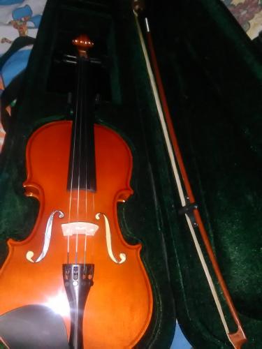 Vendo violín comprado en noviembre y nunca u - Imagen 1