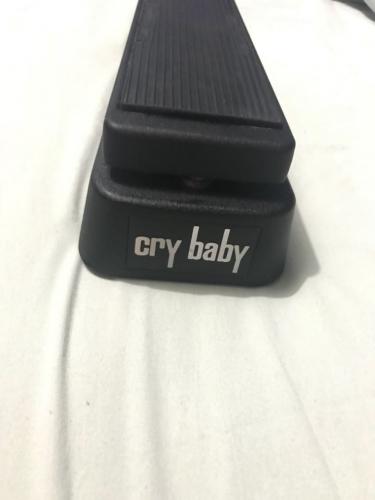 Vendo pedal cry baby poco uso 80 negociables - Imagen 1