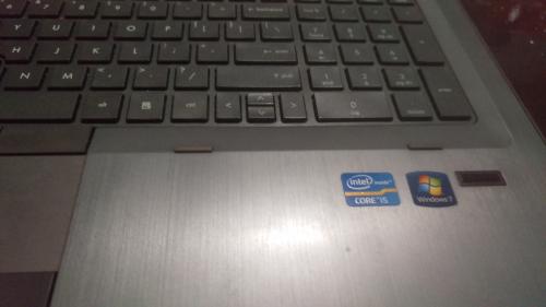 Compro pantalla de laptop HP modelo elitebooc - Imagen 2
