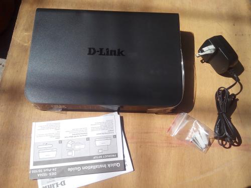 Vendo Switch Dlink DES1024A nuevo con sus p - Imagen 1