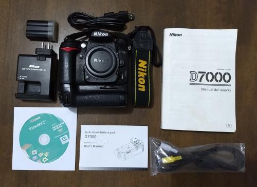 700 Nikon D7000 (cuerpo) + BATTERY GRIP Niko - Imagen 1