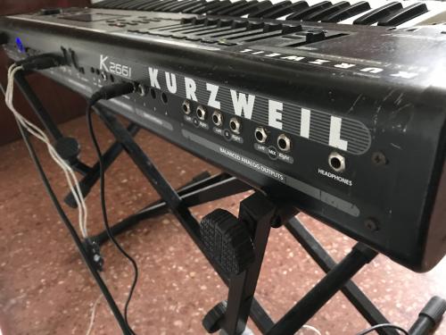 KURZWEIL K2661 synth de 5 octavas mas de 20 - Imagen 3
