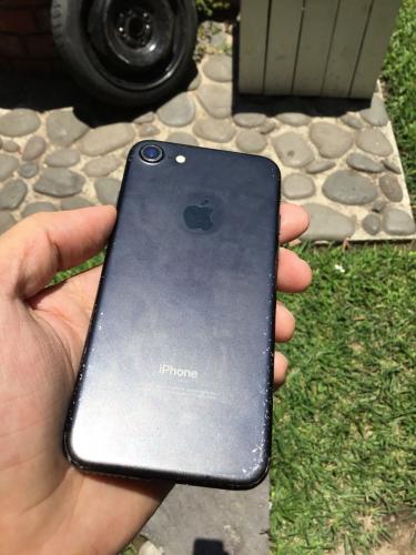Vendo iPhone 7 32GB negro lo doy sin cargado - Imagen 2
