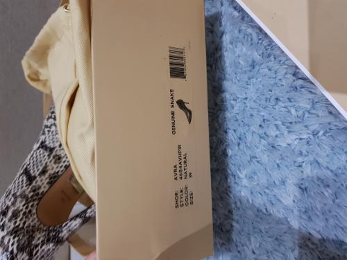 Vendo zapatos Michael Kors talla 9 100% origi - Imagen 3