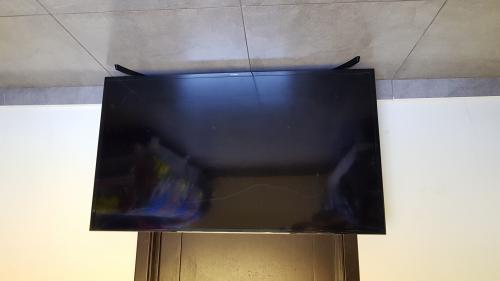 Vendo TV Smart Samsung para reparar pantalla  - Imagen 1