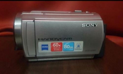 vendo camara de video SONY Handycam  con 60x  - Imagen 1