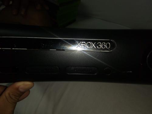 Vendo xbox 360 120 GB con 8 juegos 140 neg - Imagen 3