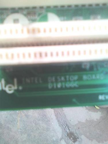 vendo motherboard intel d101ggc socket 775 co - Imagen 3