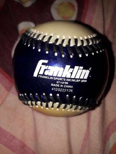Vendo Pelota de Beisbol de colección marca F - Imagen 3