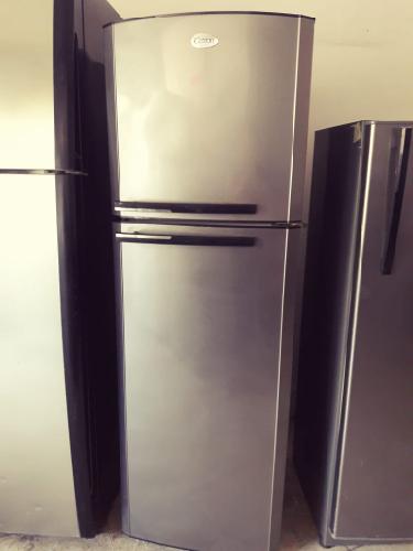 Linda refrigeradora cetron - Imagen 1