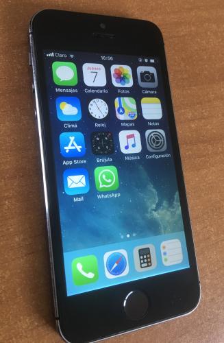 Iphone 5S 16G Vendo con su cargador y protect - Imagen 1