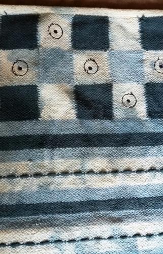 Vendo bonita alfombra de algodón pintada en  - Imagen 3