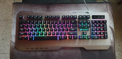 Vendo teclado Gaming Fantech K12 en USD1500  - Imagen 1