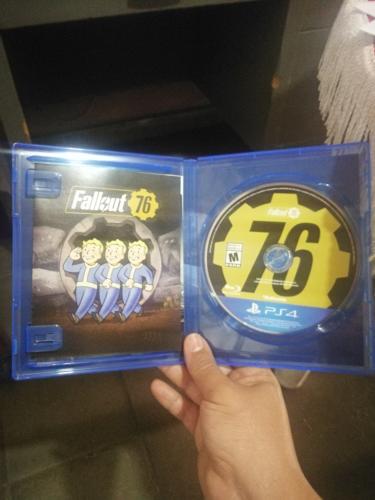 Vendo Juego de PS4 Fallout 76 Nítido Cero de - Imagen 2
