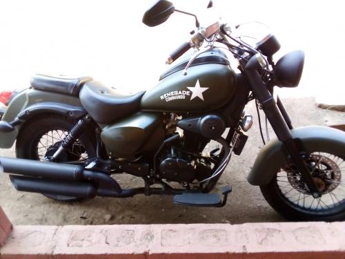 Vendo moto UM 230cc 2014 casi nueva la vendo  - Imagen 1