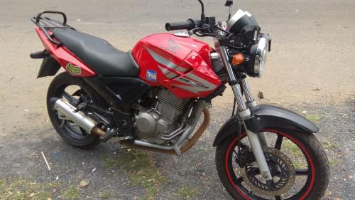 Vendo o Cambio Motocicleta Honda CBX 250 Twi - Imagen 1