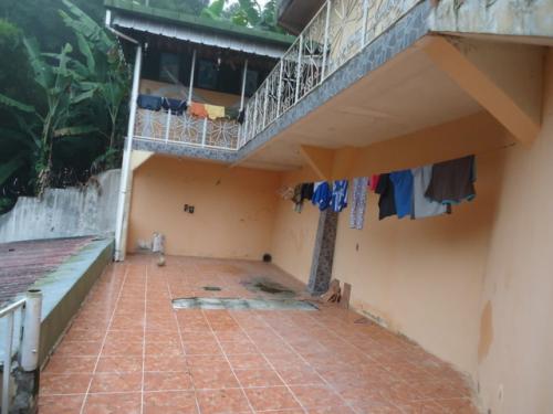 Vendo amplia casa ubicada en colonia Miramar - Imagen 2